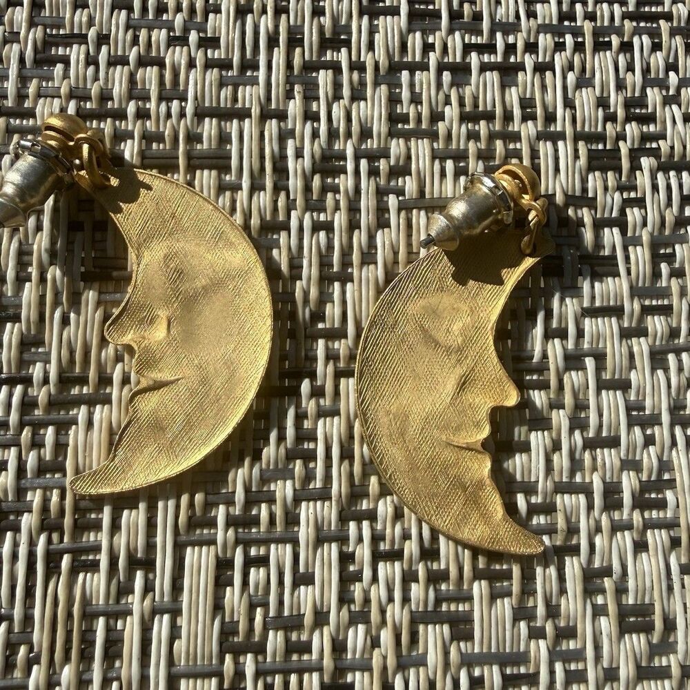 Vintage Man In The Moon Dangle Earrings Matte Gold Tone Celestial Witchy Fairy - Picture 3 of 4